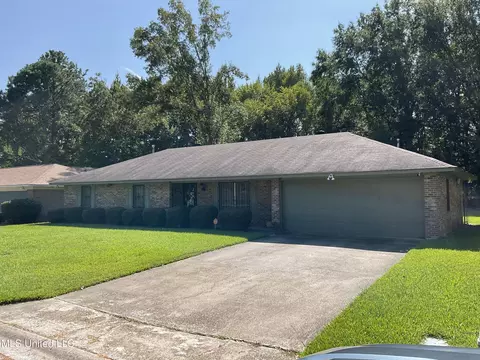 6827 Franklin D Roosevelt Dr, Jackson, MS 39213