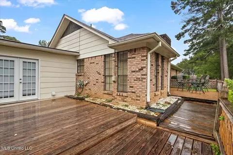 Exterior - 457 Cedarwood Dr, Jackson, MS 39212 photo 3 of 5