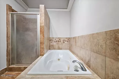 Bath - 457 Cedarwood Dr, Jackson, MS 39212 photo 2 of 2
