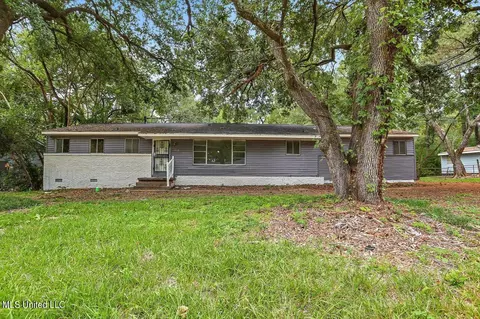 2749 W Benwood Dr, Jackson, MS 39204