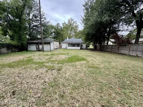 Exterior - 326 N Ruby Ave, Ruleville, MS 38771 photo 3 of 3