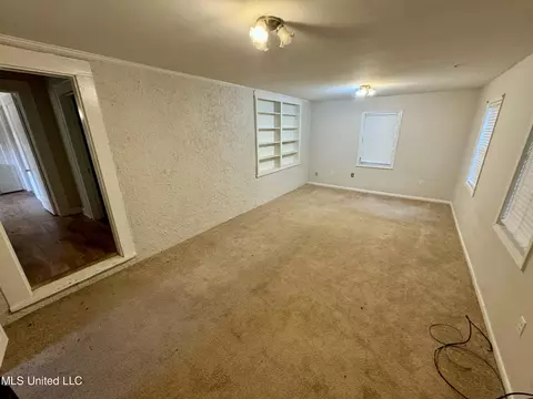 Living - 326 N Ruby Ave, Ruleville, MS 38771 photo 3 of 3