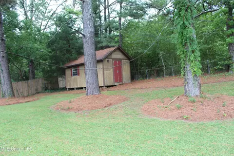 1505 Vernon Cir, Jackson, MS 39204 photo 4