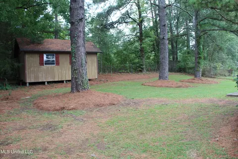 1505 Vernon Cir, Jackson, MS 39204 photo 3