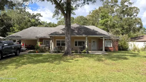 4601 Kendall Ave, Gulfport, MS 39507