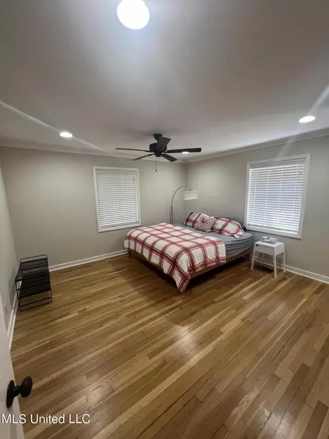 Bedroom - 4272 Forest Park Dr, Jackson, MS 39211 photo 1 of 1