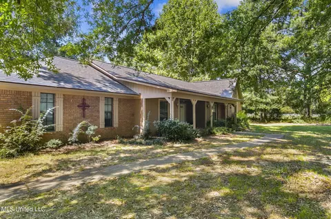 152 Lakeview Rd, Brandon, MS 39047 photo 4