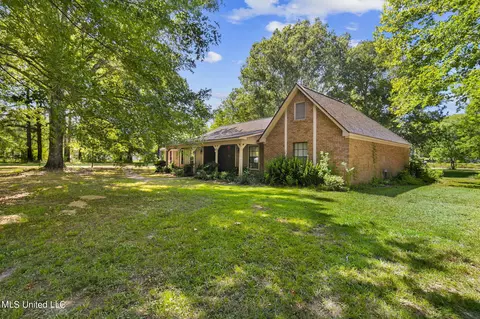 152 Lakeview Rd, Brandon, MS 39047 photo 2