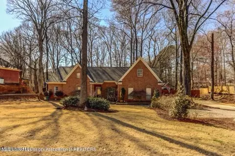 1263 Dogwood Hollow Dr, Nesbit, MS 38651