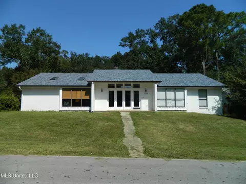 7719 Moanalua Way, Diamondhead, MS 39525