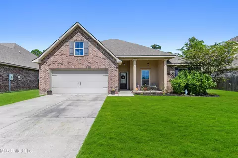 3959 David Ln, D'iberville, MS 39540