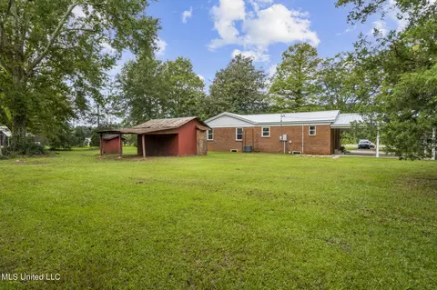 Exterior - 1130 Highway 63 S, Lucedale, MS 39452 photo 3 of 4