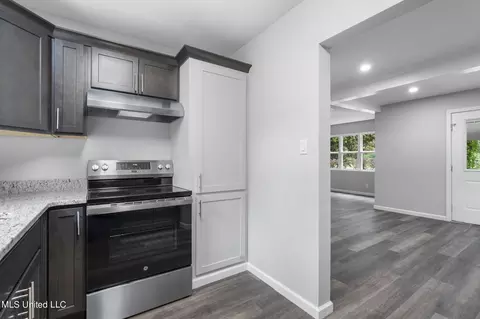 Entry Way - 1130 Highway 63 S, Lucedale, MS 39452 photo 1 of 1