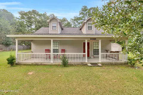 24400 Superior Dr, Lucedale, MS 39452
