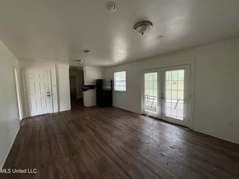 1162 Marble St, Jackson, MS 39212 photo 4