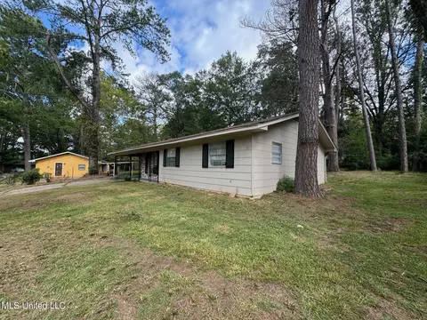 1162 Marble St, Jackson, MS 39212 photo 2