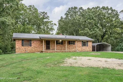 488 Sandy Branch Rd, Sarah, MS 38665