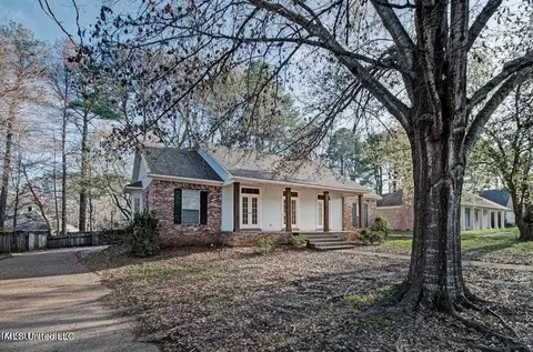 321 Sagewood Dr, Ridgeland, MS 39157