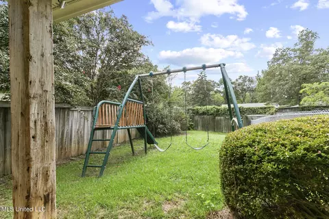 Exterior - 21 Pear Orchard Park, Jackson, MS 39211 photo 5 of 7