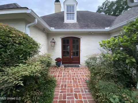 Exterior - 21 Pear Orchard Park, Jackson, MS 39211 photo 2 of 7