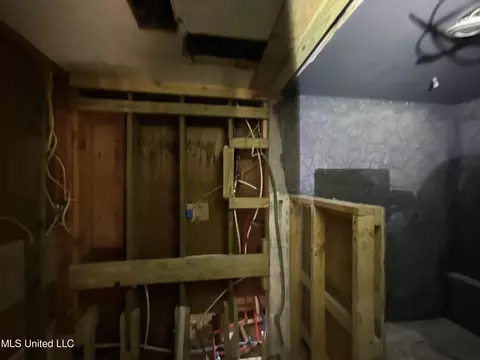 Bath - 1007 Killingsworth Ln, Wesson, MS 39191 photo 2 of 2