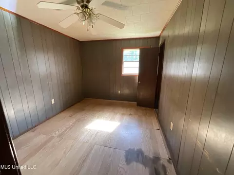 Bedroom - 1007 Killingsworth Ln, Wesson, MS 39191 photo 2 of 2