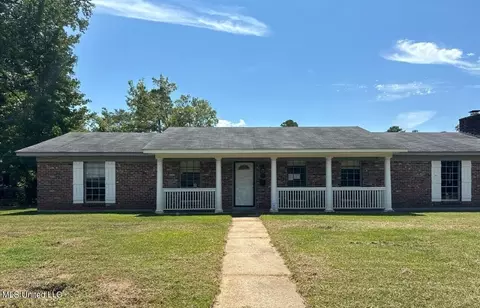 1201 Winnrose St, Jackson, MS 39211