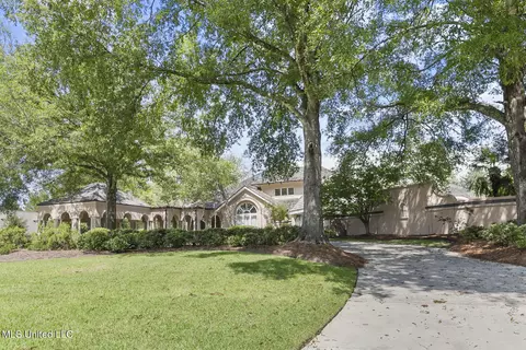 1029 Annandale Dr, Madison, MS 39110