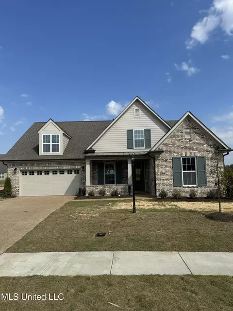 Exterior - 13564 Birch Bnd, Olive Branch, MS 38654 photo 2 of 2