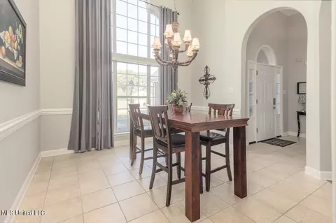 Dining - 1394 Village Wood Dr, Hernando, MS 38632 photo 1 of 3