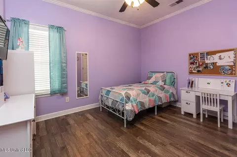 Bedroom - 1394 Village Wood Dr, Hernando, MS 38632 photo 3 of 4