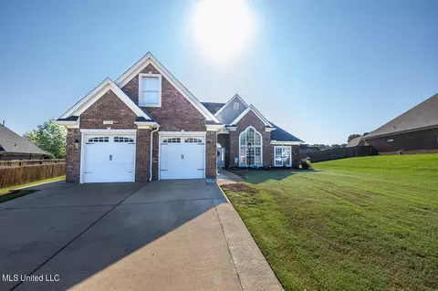1394 Village Wood Dr, Hernando, MS 38632
