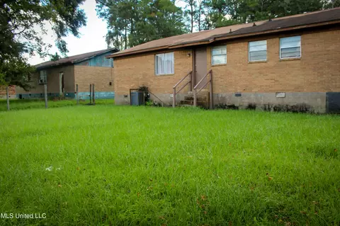 6125 Dora Ave, Moss Point, MS 39563 photo 9