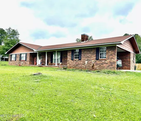 504 Line St, Philadelphia, MS 39350