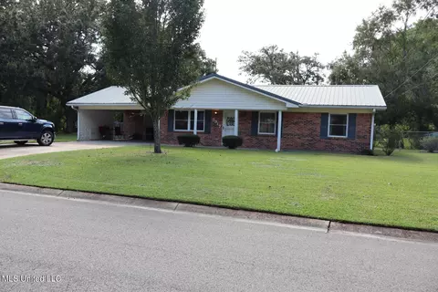 3917 Sherwood St, Pascagoula, MS 39581