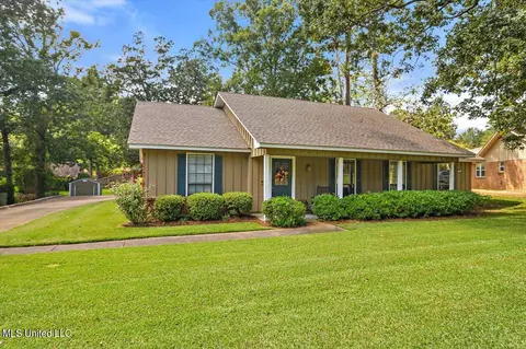 42 Caneridge Ct, Brandon, MS 39042