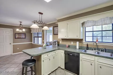 Kitchen - 3907 Kimbell Rd, Terry, MS 39170 photo 2 of 3