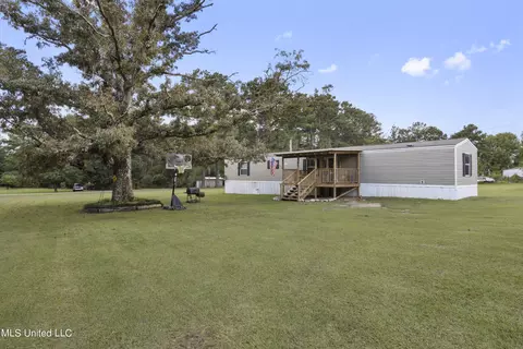 91 Mike Breland Rd, Perkinston, MS 39573