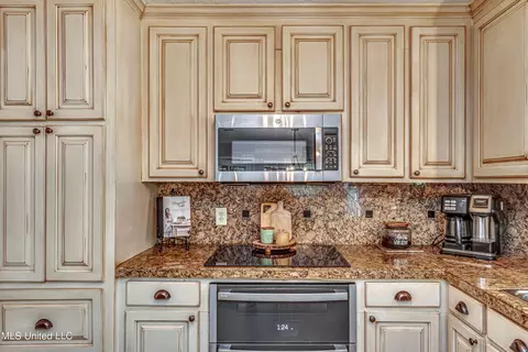 302 Camelia Trl, Brandon, MS 39047 photo 24