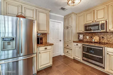 302 Camelia Trl, Brandon, MS 39047 photo 25