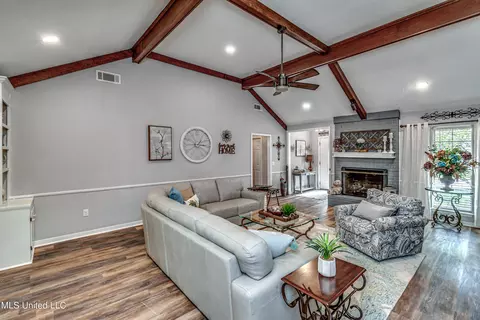 302 Camelia Trl, Brandon, MS 39047 photo 12