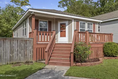 12347 Windward Dr, Gulfport, MS 39503