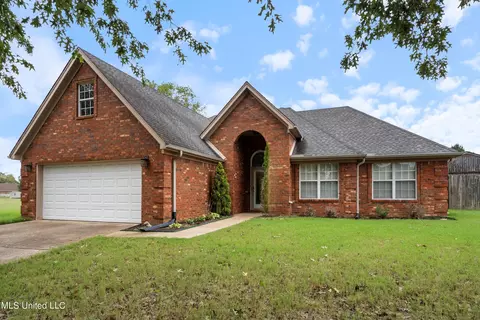 1446 Chime Cv, Hernando, MS 38632 photo 2