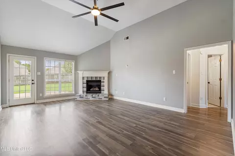 1446 Chime Cv, Hernando, MS 38632 photo 4