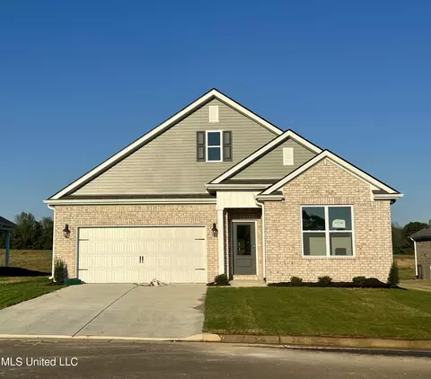 90 Pickwick Pl, Byhalia, MS 38611