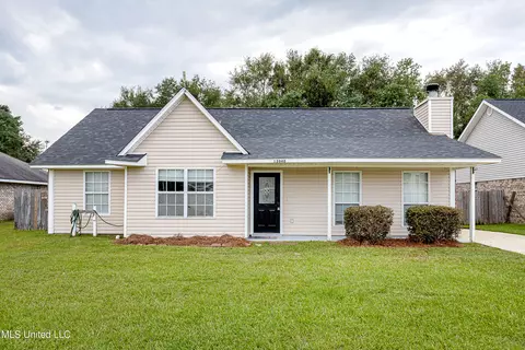 12040 Harmony Cir, Gulfport, MS 39503