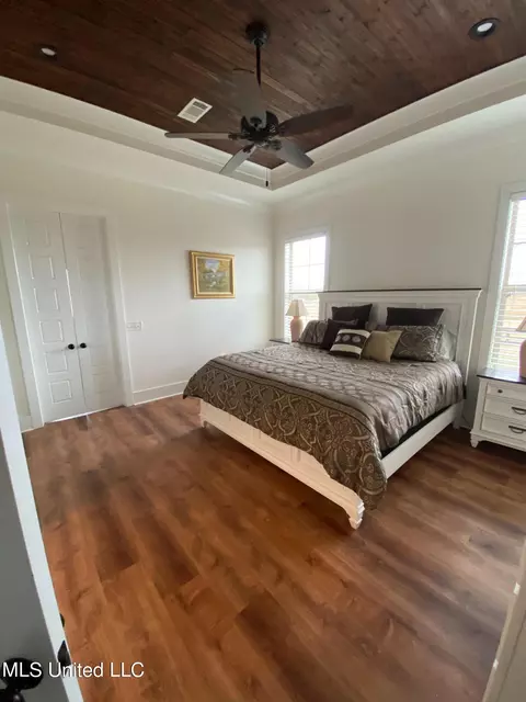 Bedroom - 170 Winchester Dr, Flora, MS 39071 photo 2 of 5