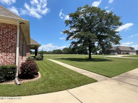 Exterior - 170 Winchester Dr, Flora, MS 39071 photo 12 of 16