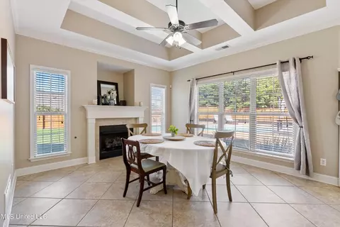Dining - 701 Shadow View Dr, Hernando, MS 38632 photo 2 of 2