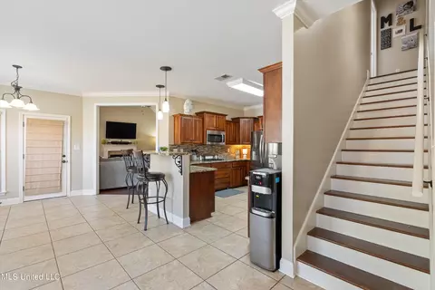 Entry Way - 701 Shadow View Dr, Hernando, MS 38632 photo 2 of 2
